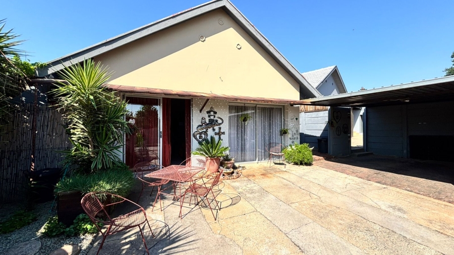 5 Bedroom Property for Sale in Parys Free State